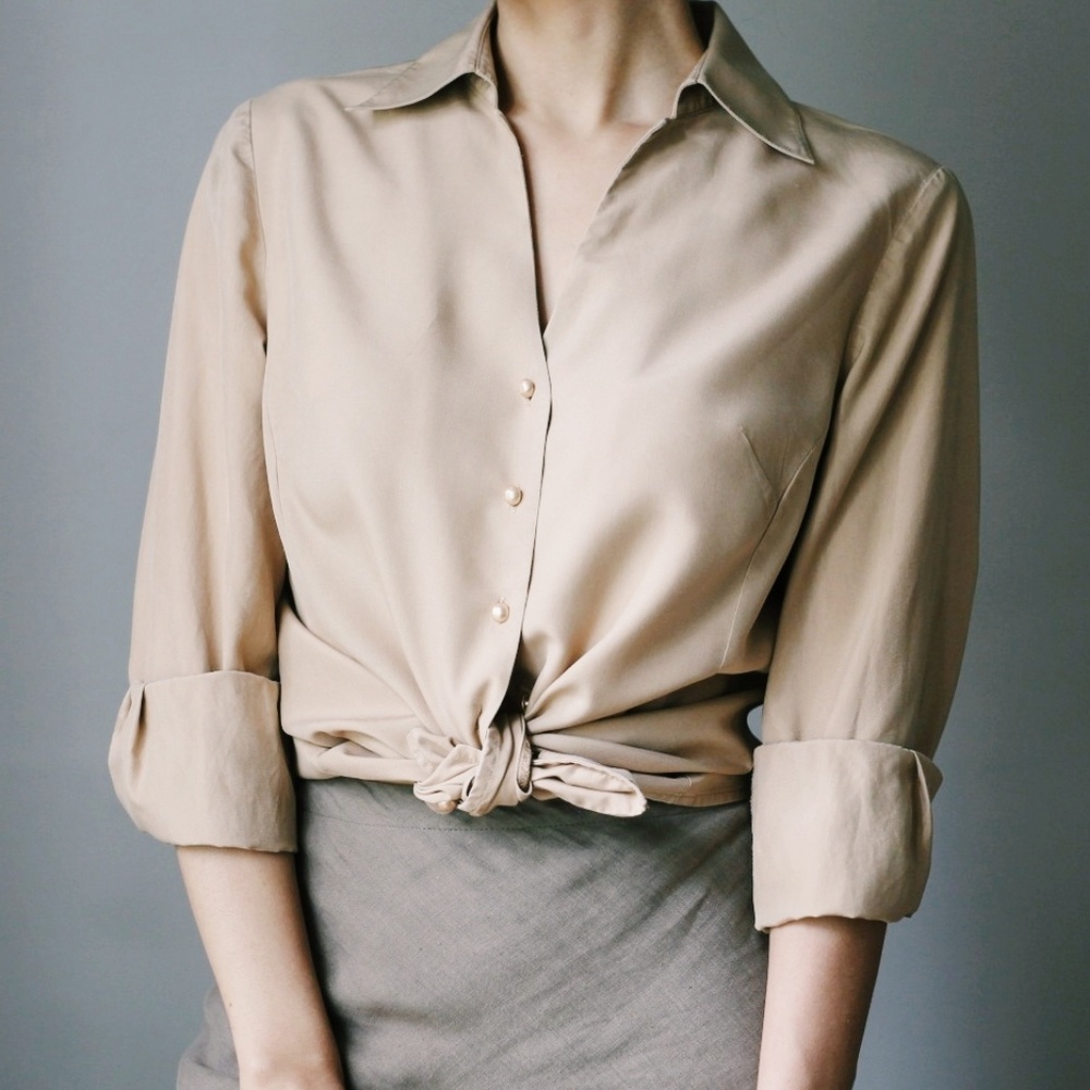Vintage 100% Silk Pearl Button Blouse Camel